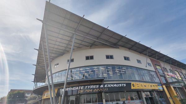 915 m² Industrial space