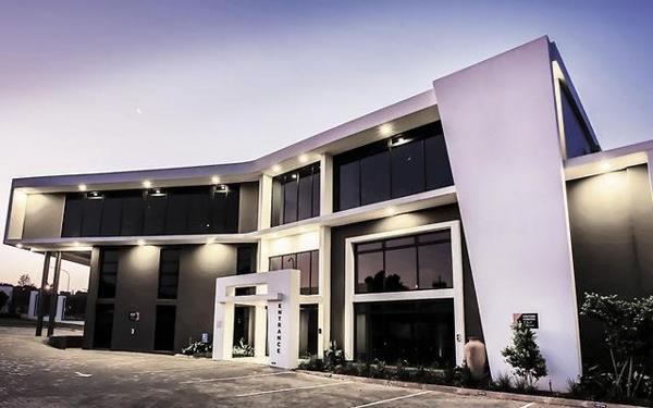 100 m² Commercial space