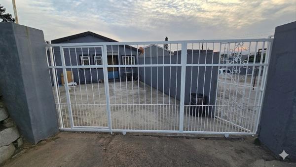 2 Bedroom House