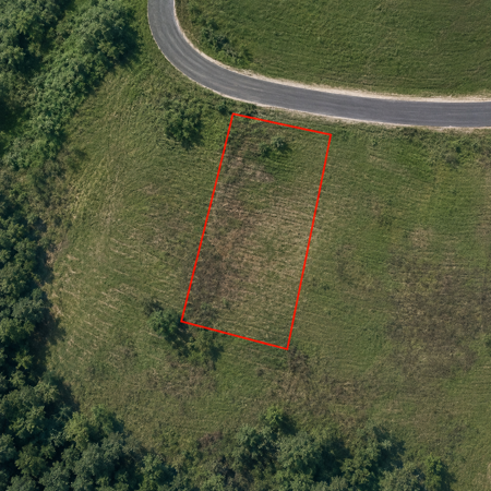 800 m² Land