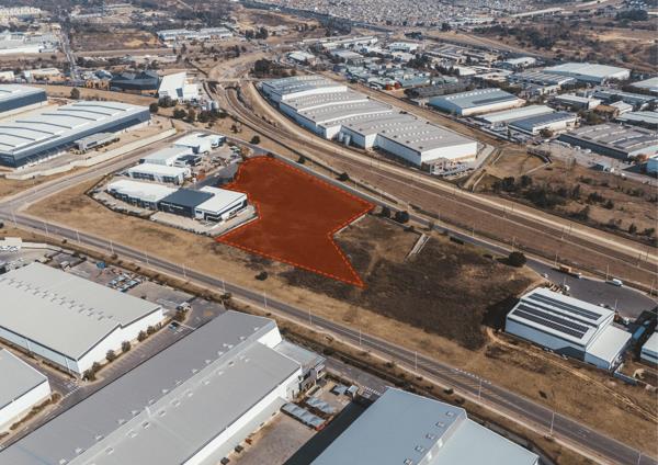 15 300 m² Industrial space
