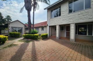 6 Bedroom House