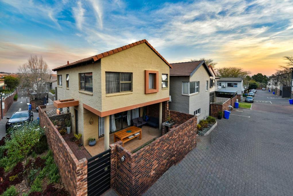 3 Bedroom Townhouse