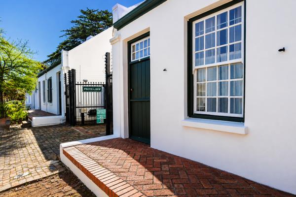 4 Bedroom Apartment
