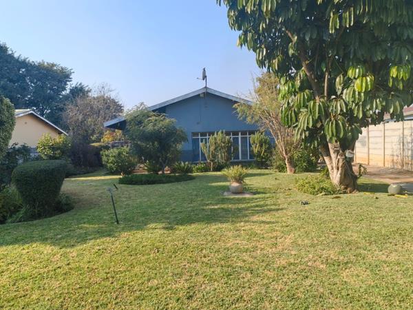 6 Bedroom House