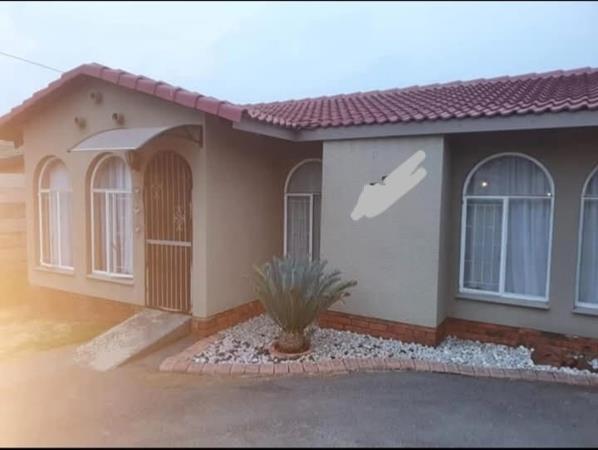 2 Bedroom House