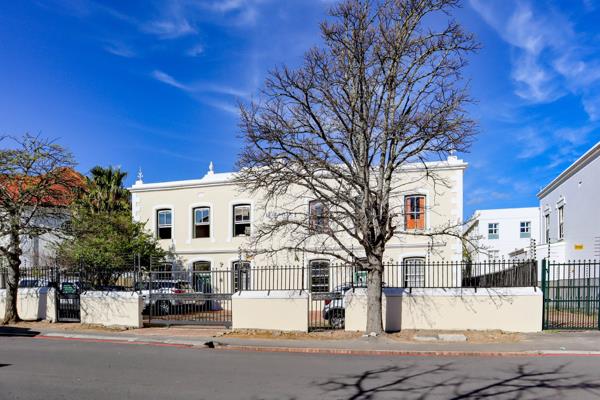 5 Bedroom Apartment