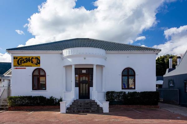 360 m² Commercial space