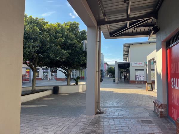 455 m² Retail Space