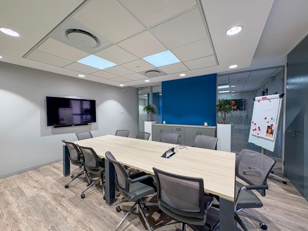 189 m² Commercial space