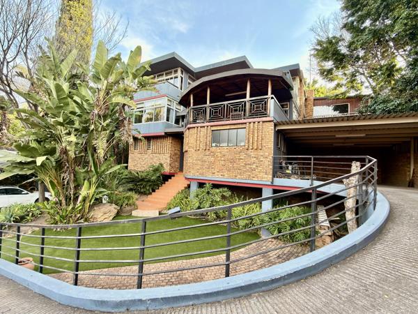 6 Bedroom House