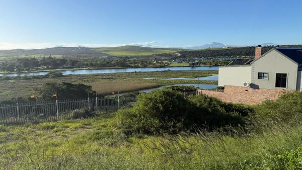 382 m² Land
