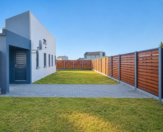 2 Bedroom House