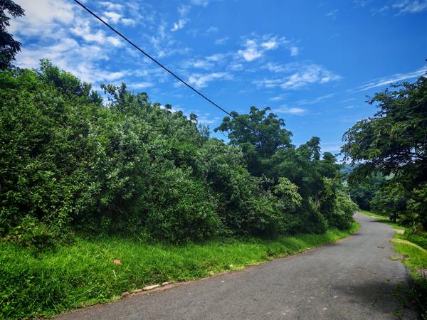 1 023 m² Land
