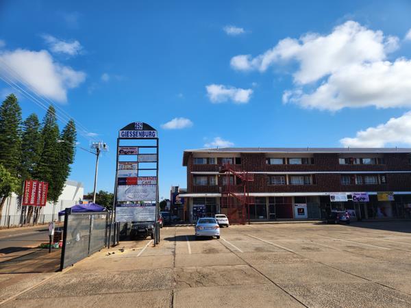 28 m² Commercial space