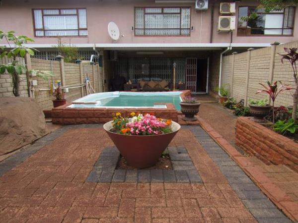 2 Bedroom Townhouse