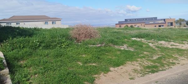 884 m² Land