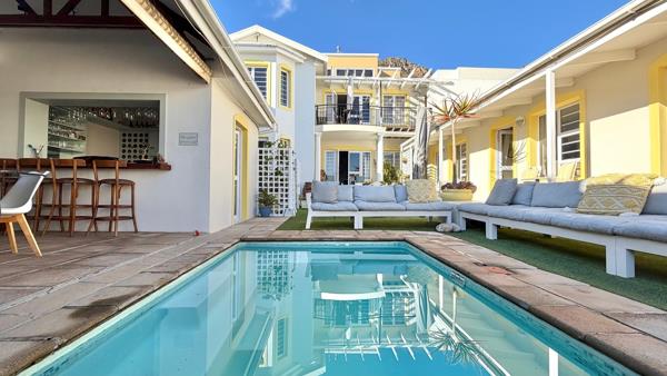 6 Bedroom House