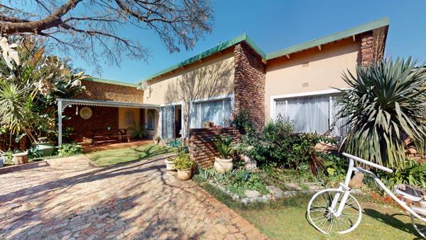 10 Bedroom House