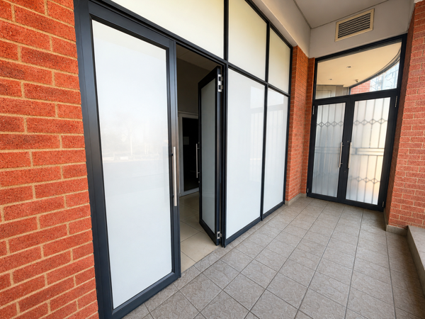 88.9 m² Retail Space