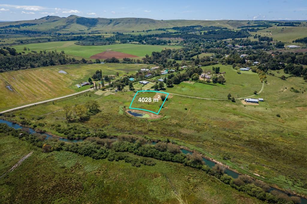 4 028 m² Land
