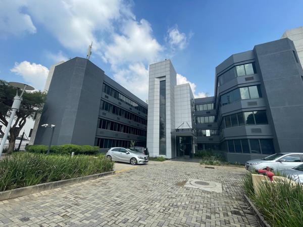 3 200 m² Commercial space