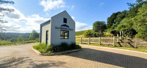 1 125 m² Land