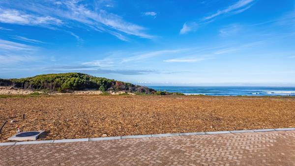 593 m² Land
