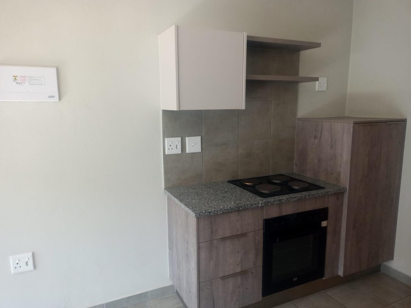 2 Bedroom Apartment in Dorandia