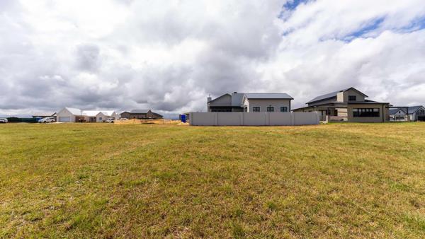 728 m² Land