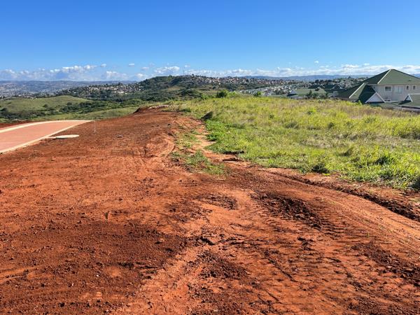 1 030 m² Land
