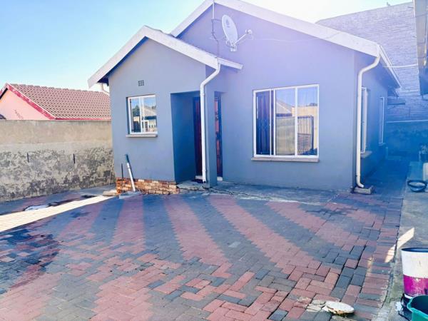 2 Bedroom House
