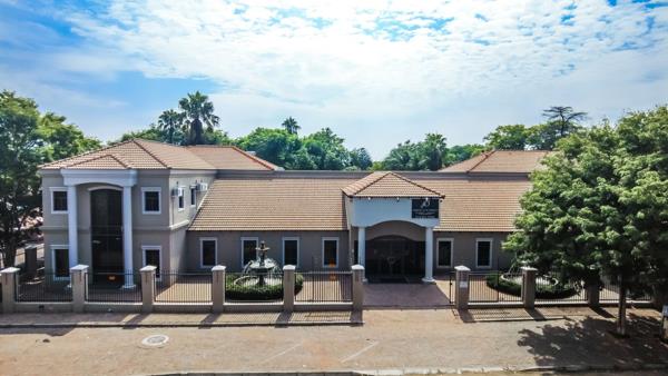 1 450 m² Office Space