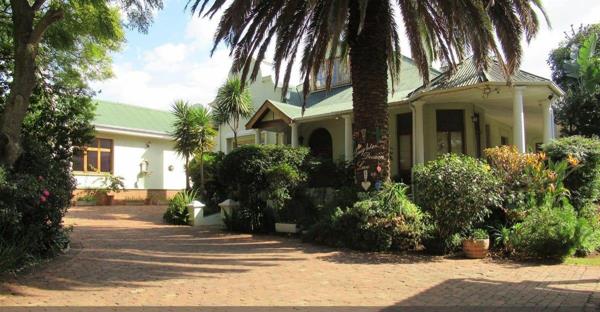 5 Bedroom House