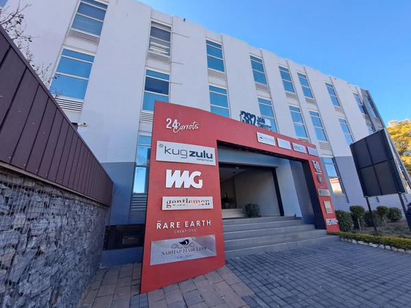 315 m² Commercial space