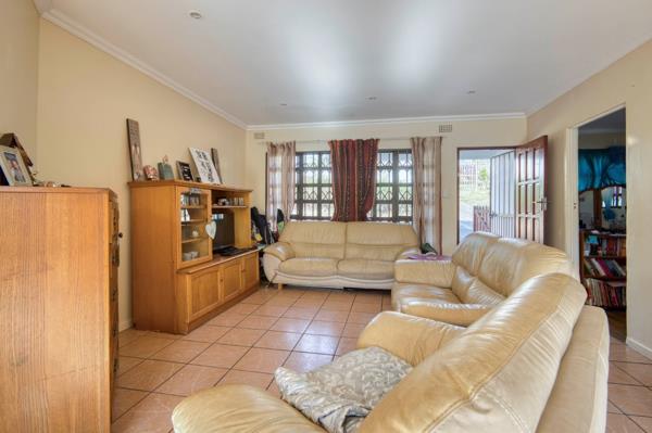 4 Bedroom Simplex