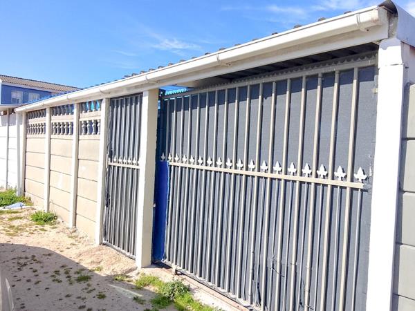 2 Bedroom House