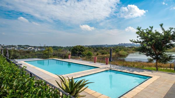 706 m² Land