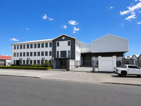 7 255 m² Industrial space