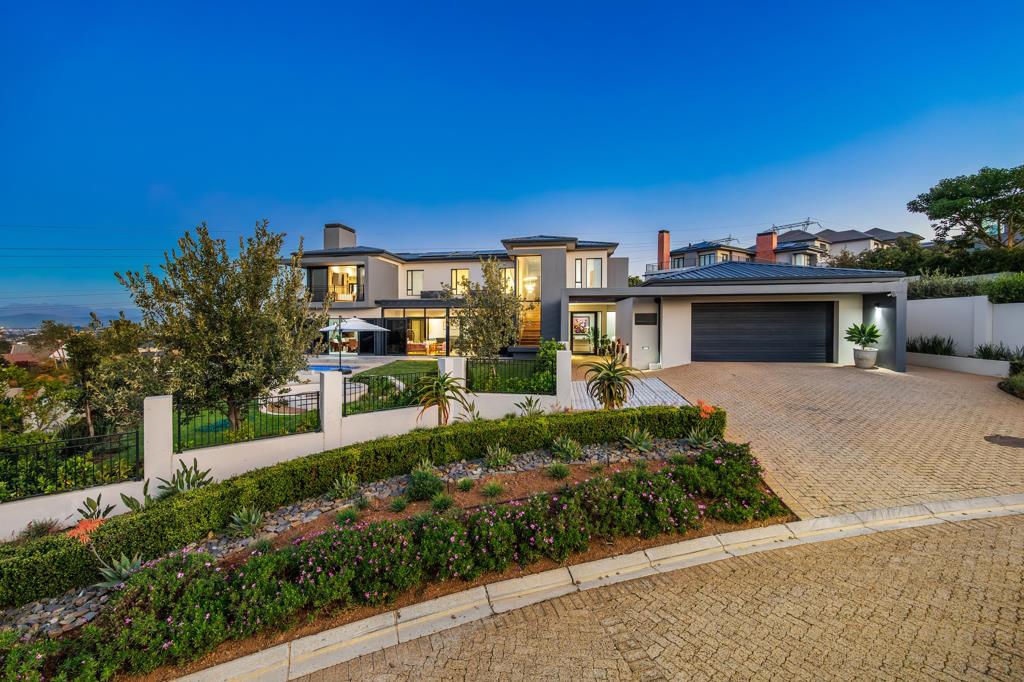 5 Bedroom House