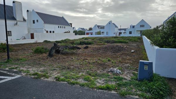 799 m² Land