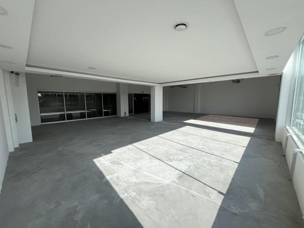 175 m² Commercial space