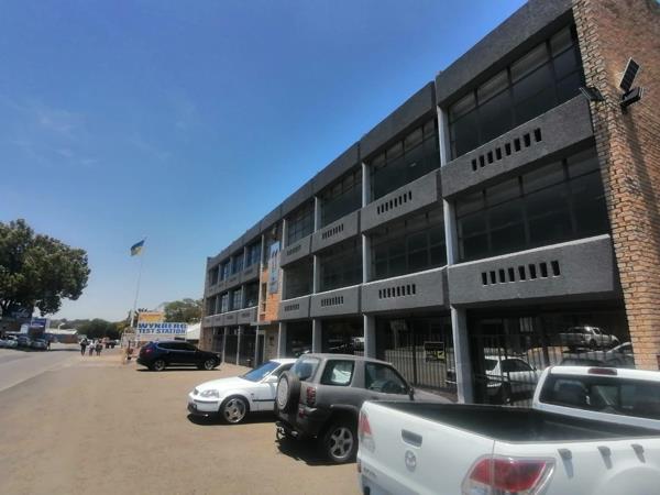 3 720 m² Industrial space