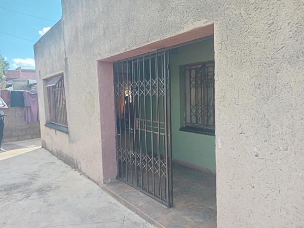 2 Bedroom House