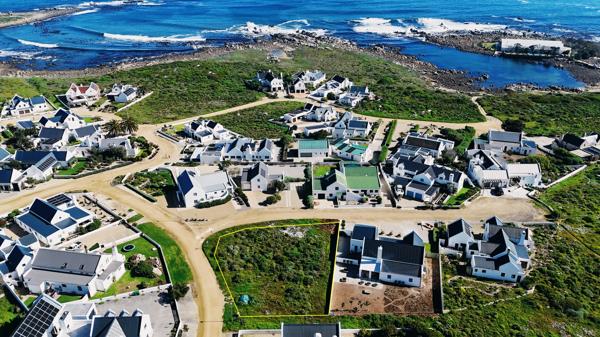 1 177 m² Land