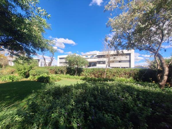 1 086 m² Office Space