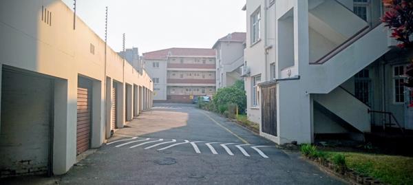 0.5 Bedroom Flat