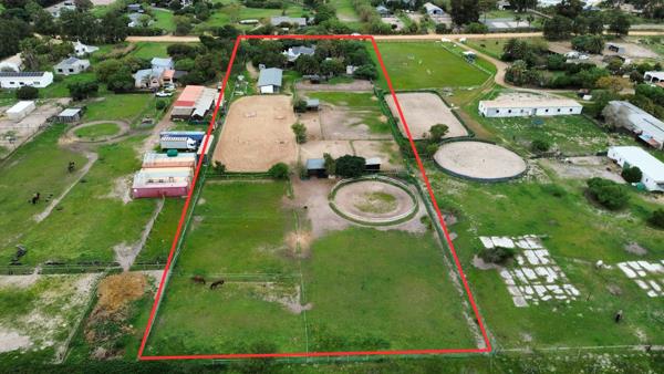 1.1 ha Land