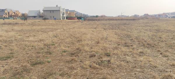 996 m² Land