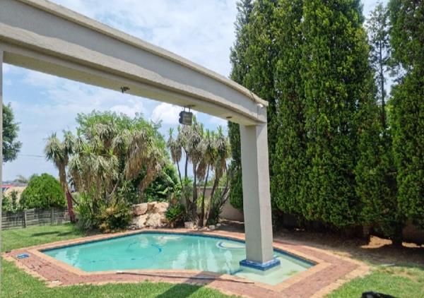 2 Bedroom Garden Cottage